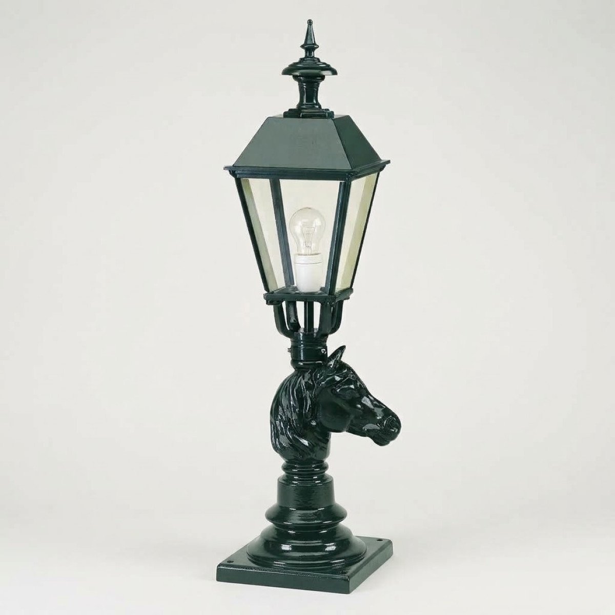 Lampe de jardin sur pied Californie (1813) avec lanterne carrée de KS Lighting