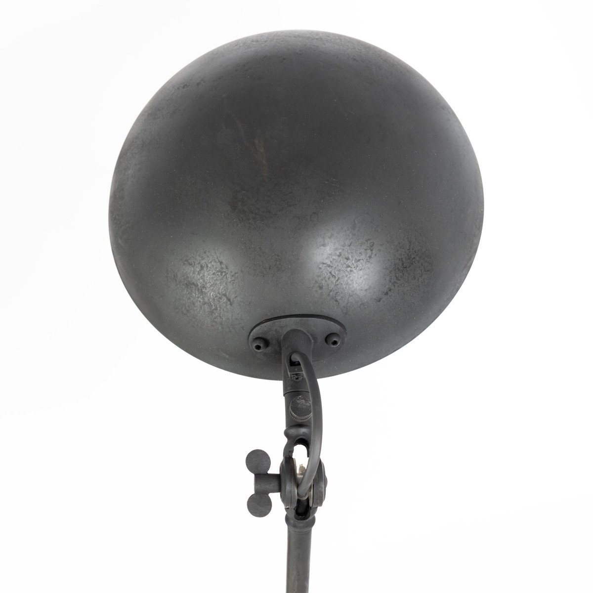 lampe en laiton couleur noir antique avec une douille E27