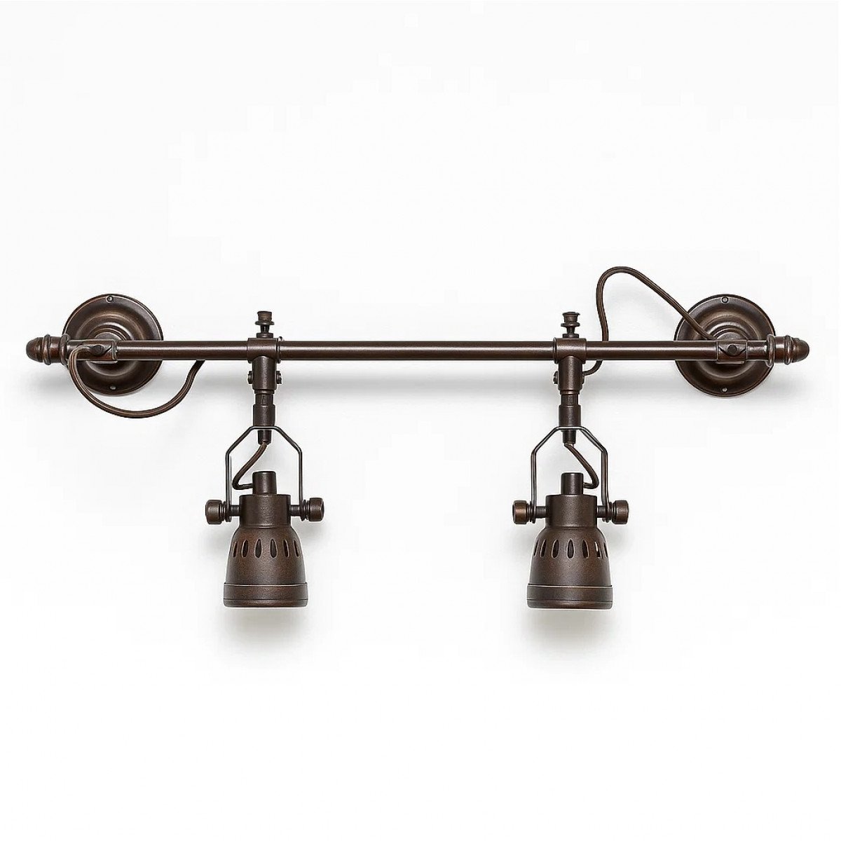 lampe en laiton couleur cuivre antique foncé avec une douille GU10