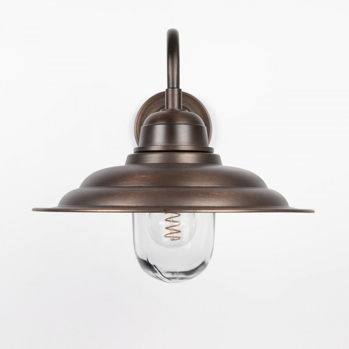 lampe en laiton couleur laiton antique foncé avec une douille E27