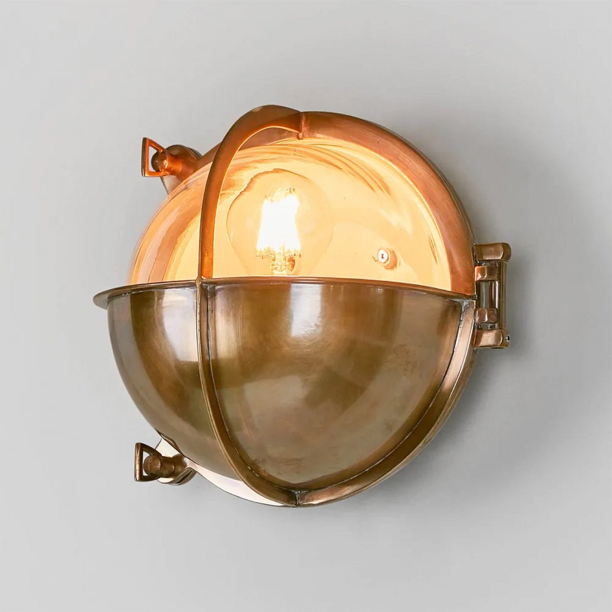 Applique d'extérieur lampe de bateau Taylor laiton antique