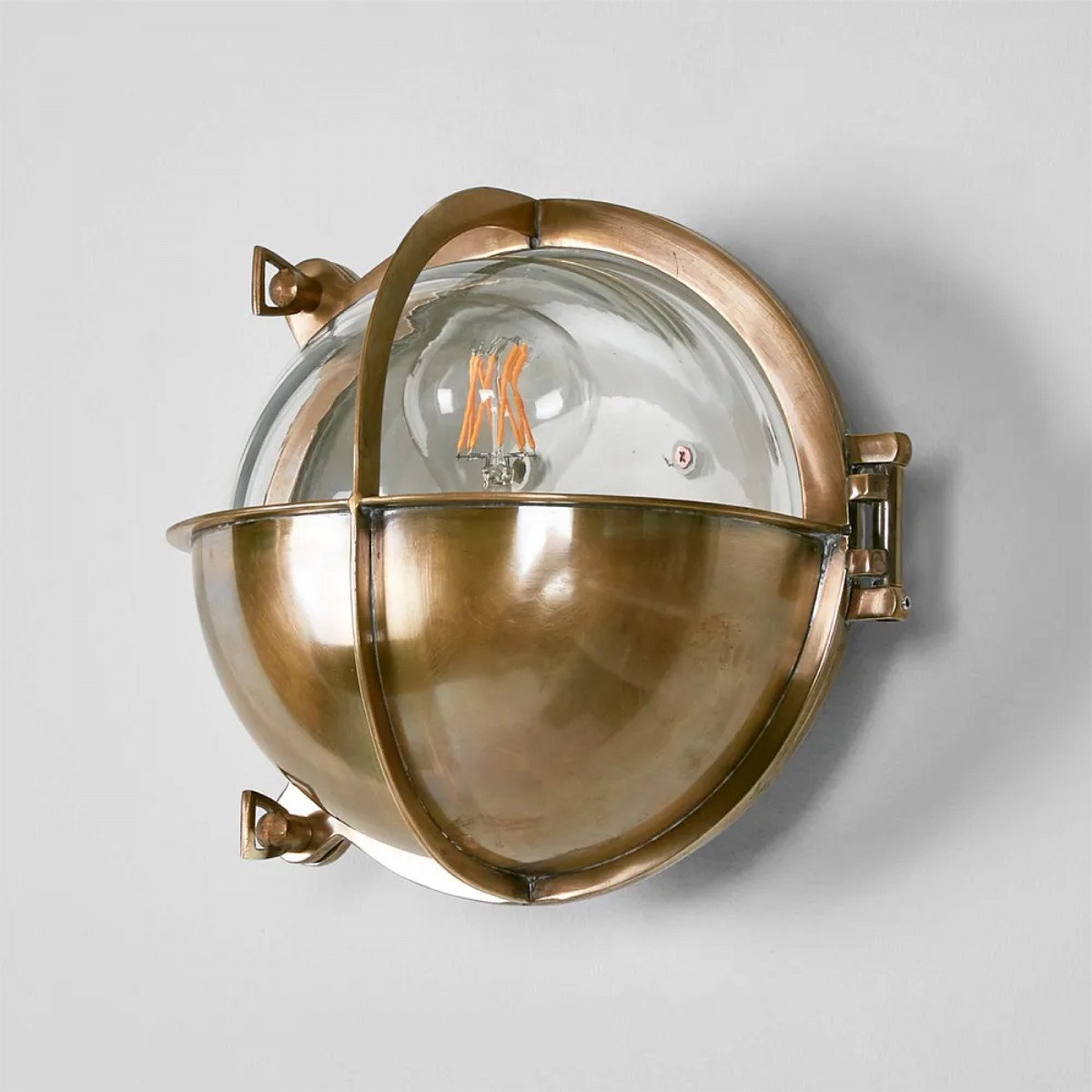 Applique d'extérieur lampe de bateau Taylor laiton antique