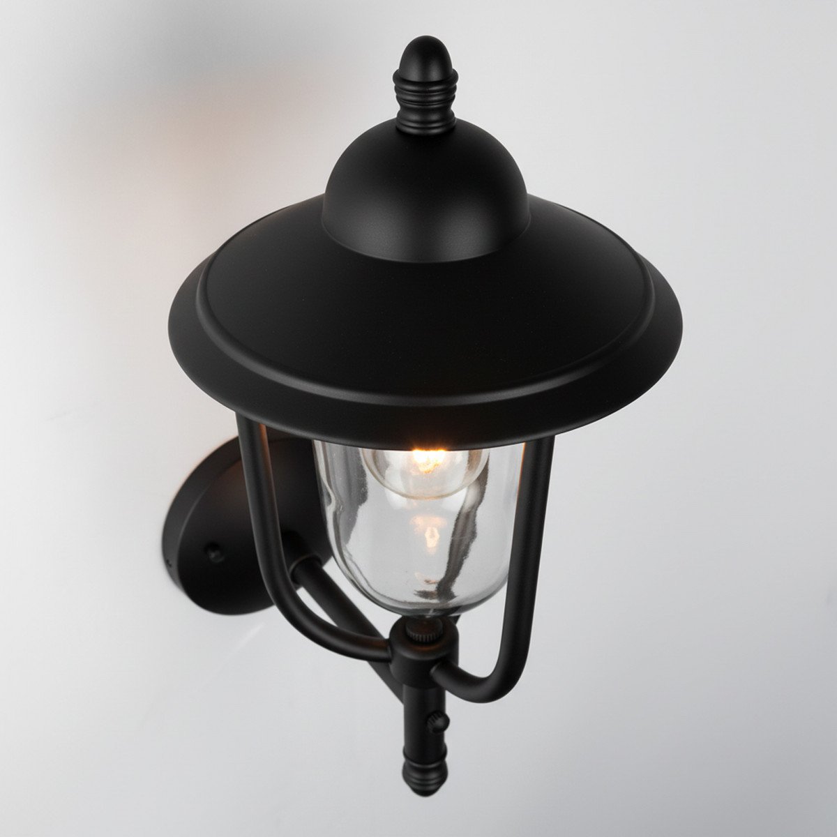 Lampe en laiton de couleur noir antique avec une douille E27