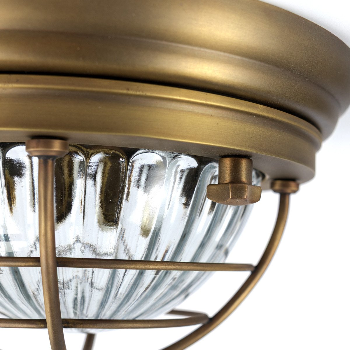 lampe en laiton de couleur laiton antique avec un raccord E27
