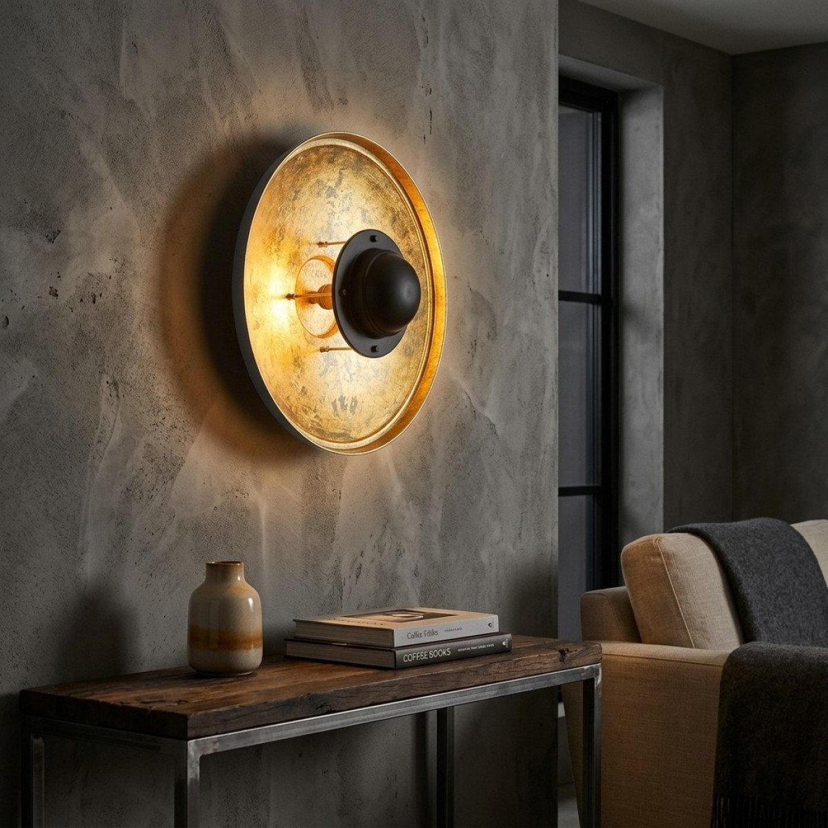 lampe en laiton de couleur or antique avec un raccord E27