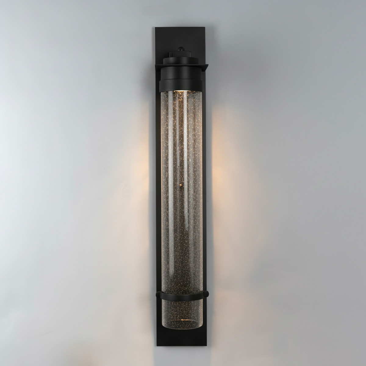 lampe en laiton couleur noir antique avec une douille E27