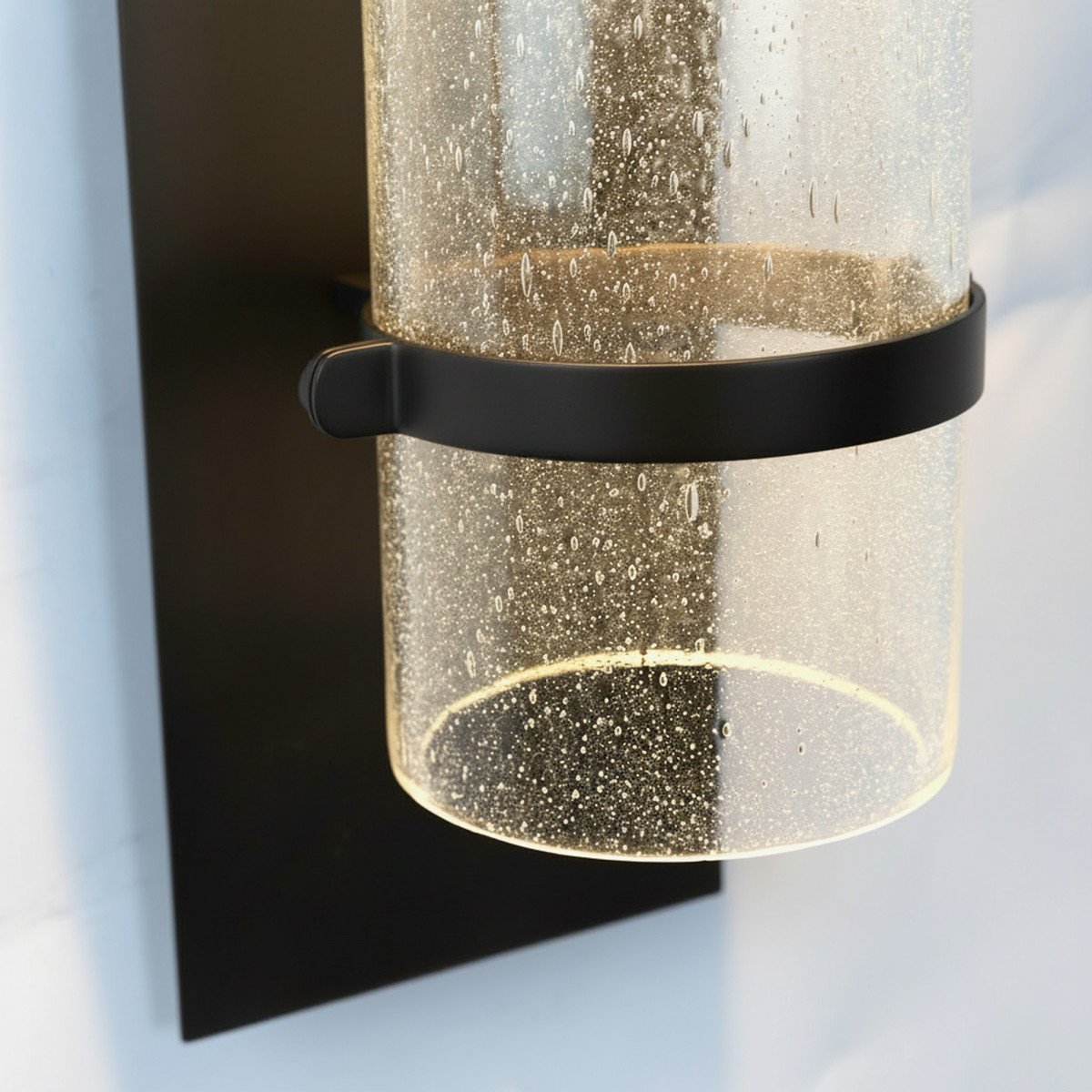 lampe en laiton couleur noir antique avec une douille E27