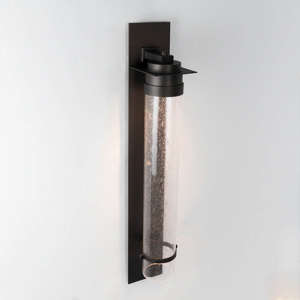 lampe en laiton couleur noir antique avec une douille E27