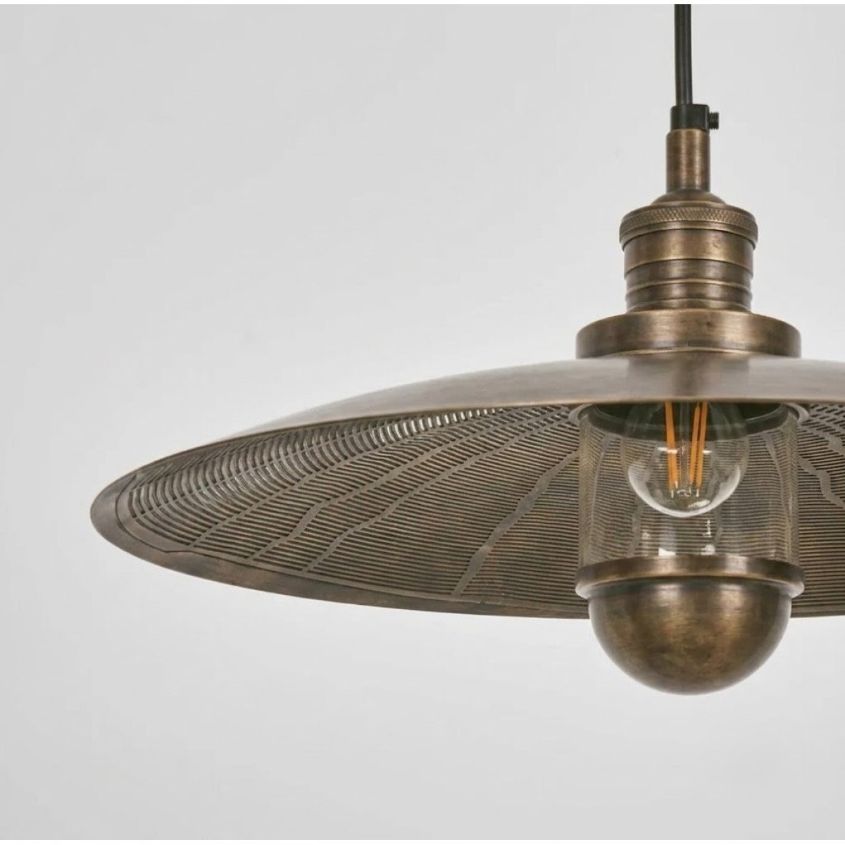lampe en laiton couleur laiton antique avec culot E27