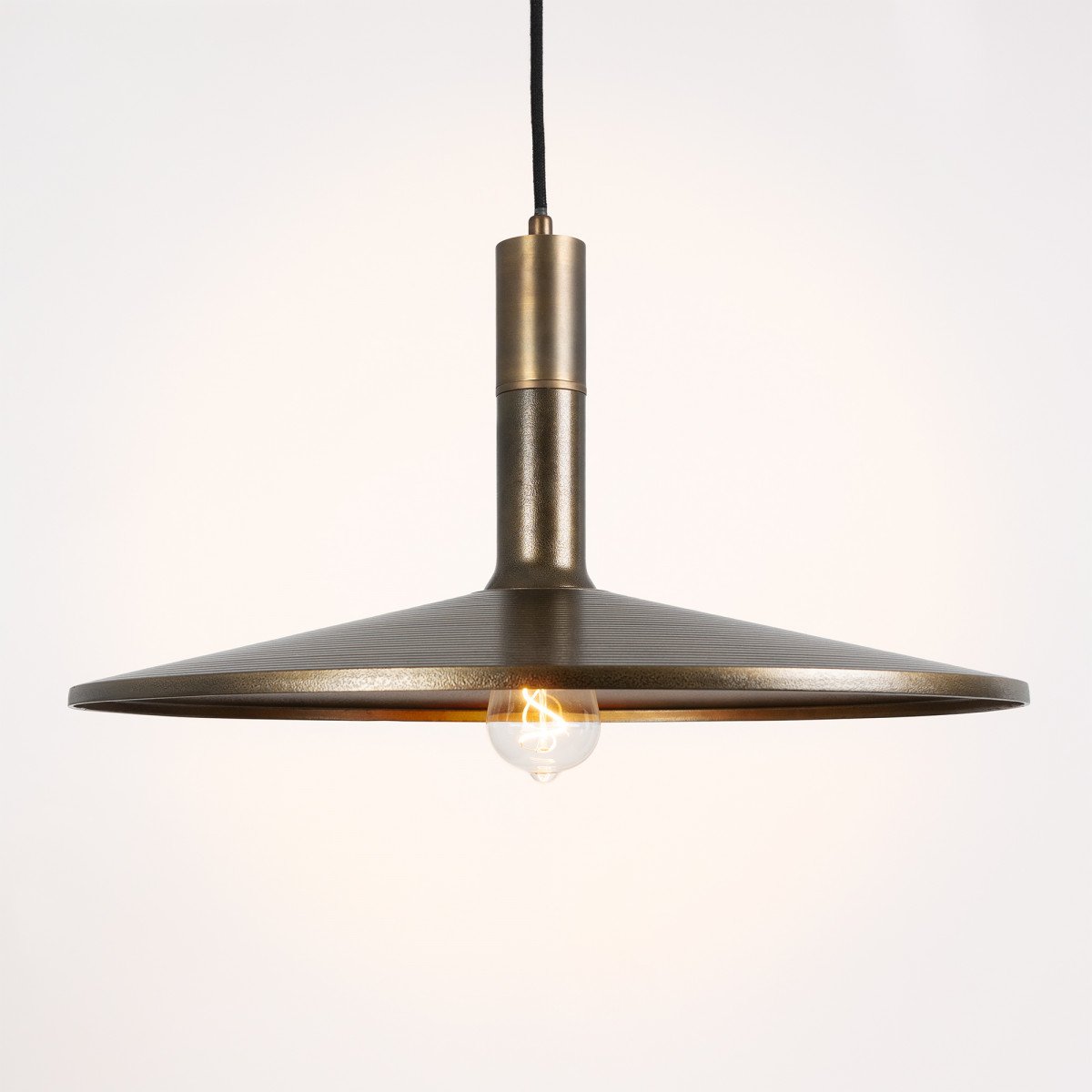 lampe en laiton couleur laiton antique avec culot E27