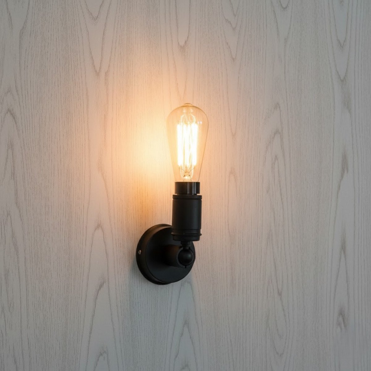 lampe en laiton de couleur laiton antique avec un raccord E27