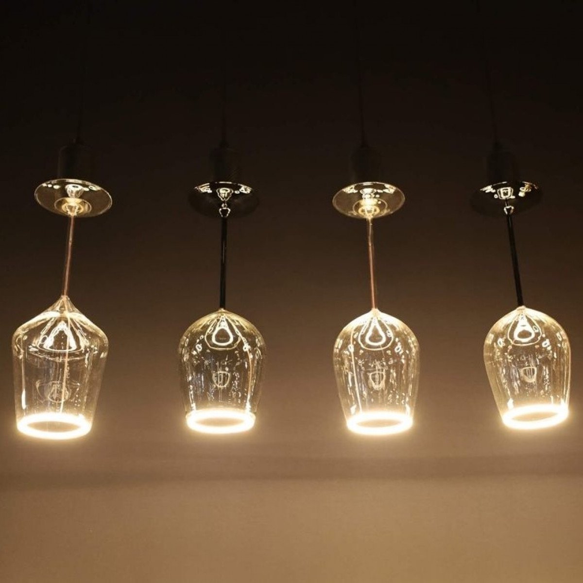 Décoration lampe led exclue anneau led en bas dans la couleur smokey black marque segula