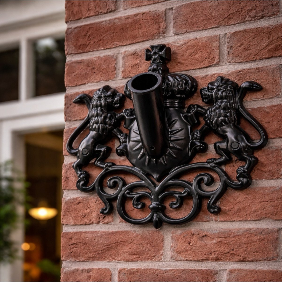 Achetez le produit KS Outdoor Lighting Flagpole Holder Large (5823) de Nostalux. Des produits de belle qualité. Vous achetez les plus belles décorations de façade en ligne sur Nostalux.fr.