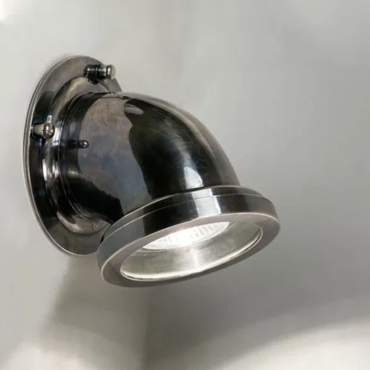 Applique murale argent vieilli Auckland (59977) sélection Industrial & Vintage Nostaluce | Nostalux.fr IP54