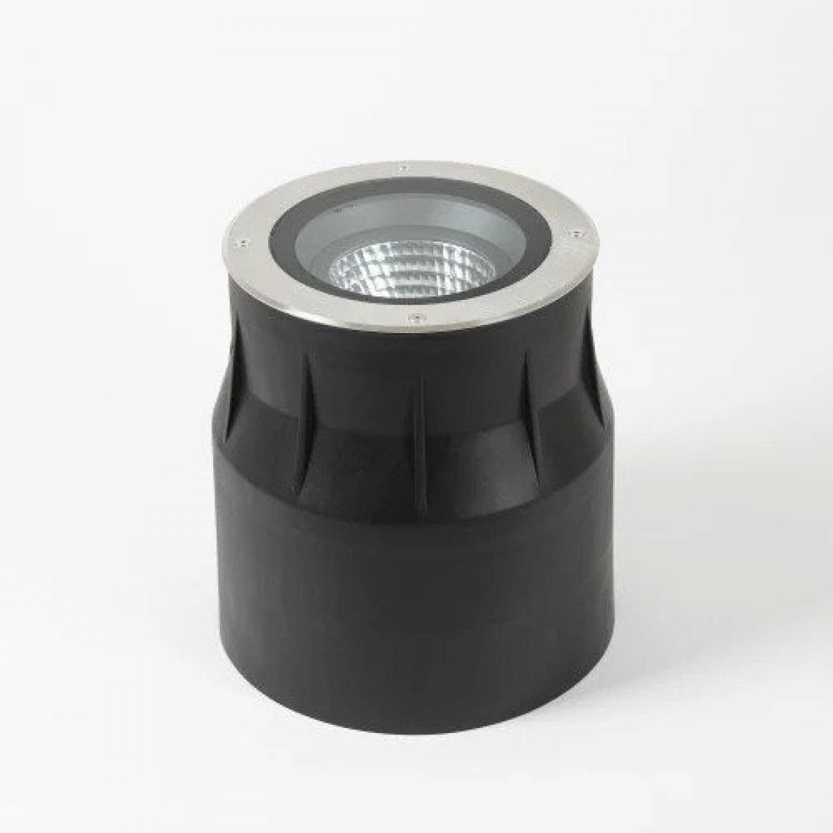 Spot encastré au sol (7686), LED 20W, 22,5 cm de diamètre, acier inoxydable. 