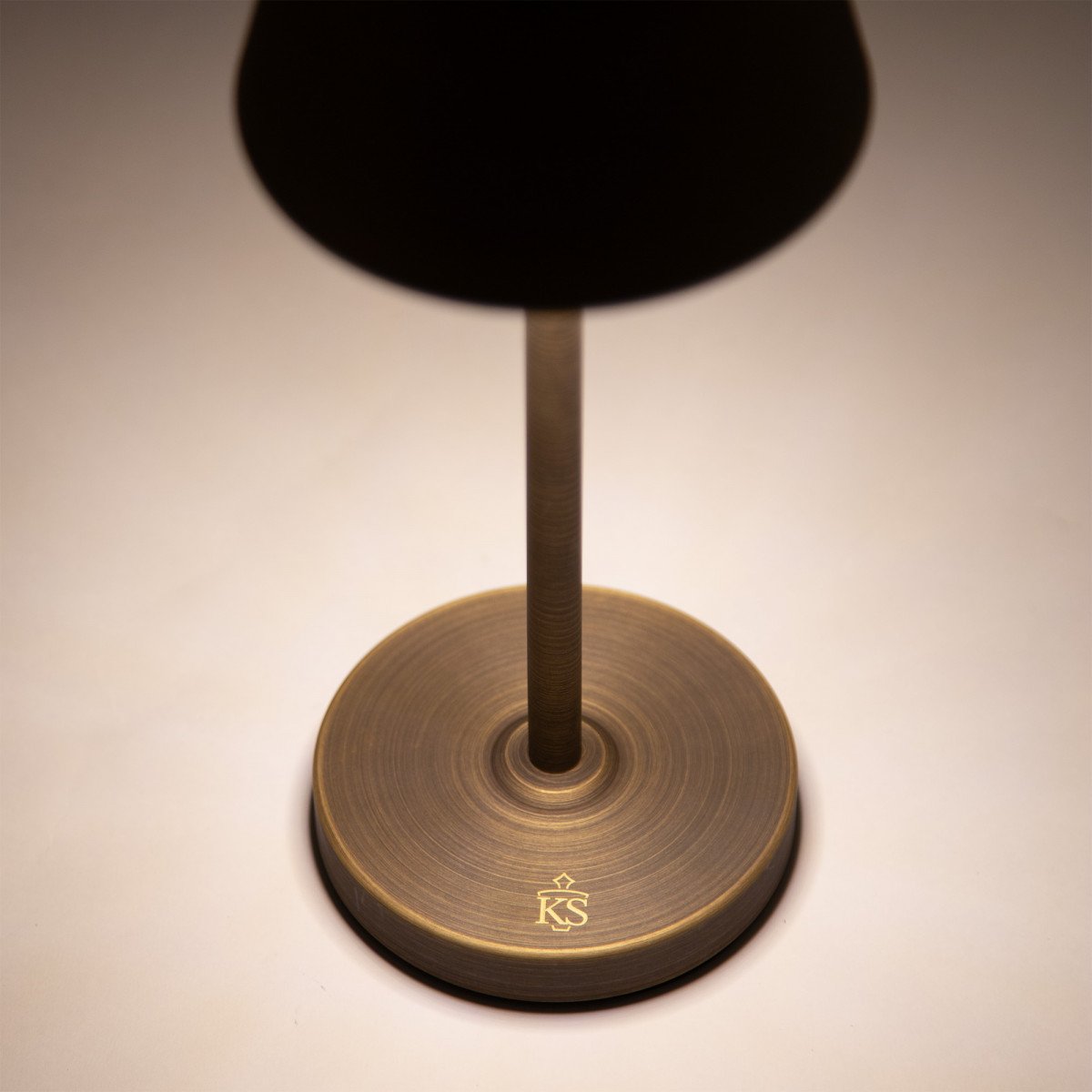 Lampe d'intérieur et d'extérieur Lampe de table moderne en bronze