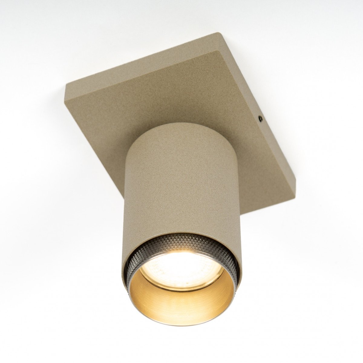 Plafonnier Scott éclairage intérieur champagne aluminium moderne