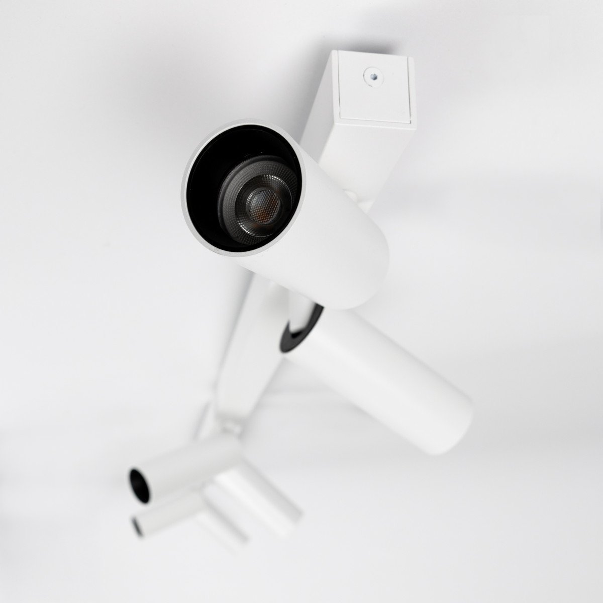 Éclairage intérieur spot encastrable blanc aluminium