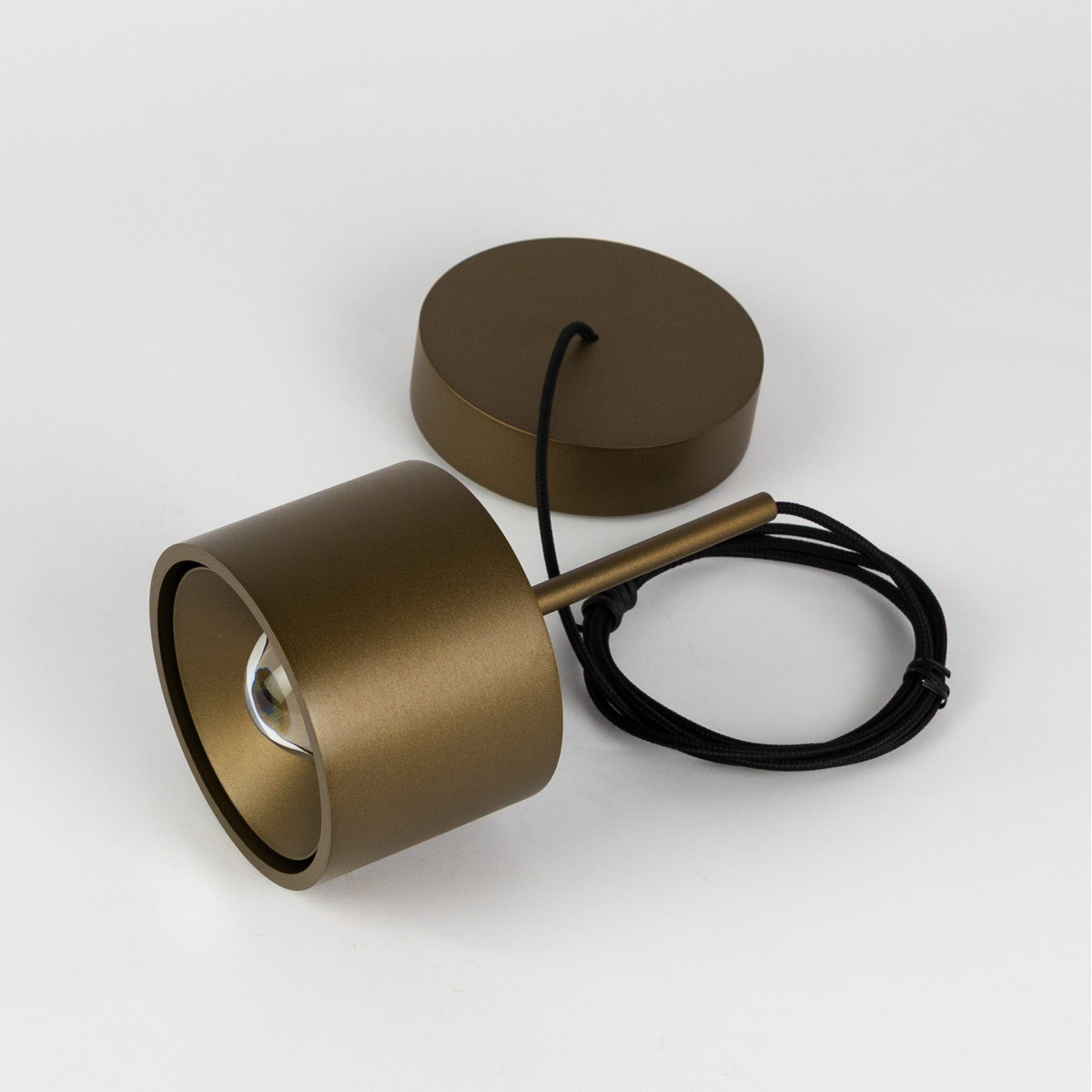 Lampe d’intérieur suspension June bronze aluminium moderne