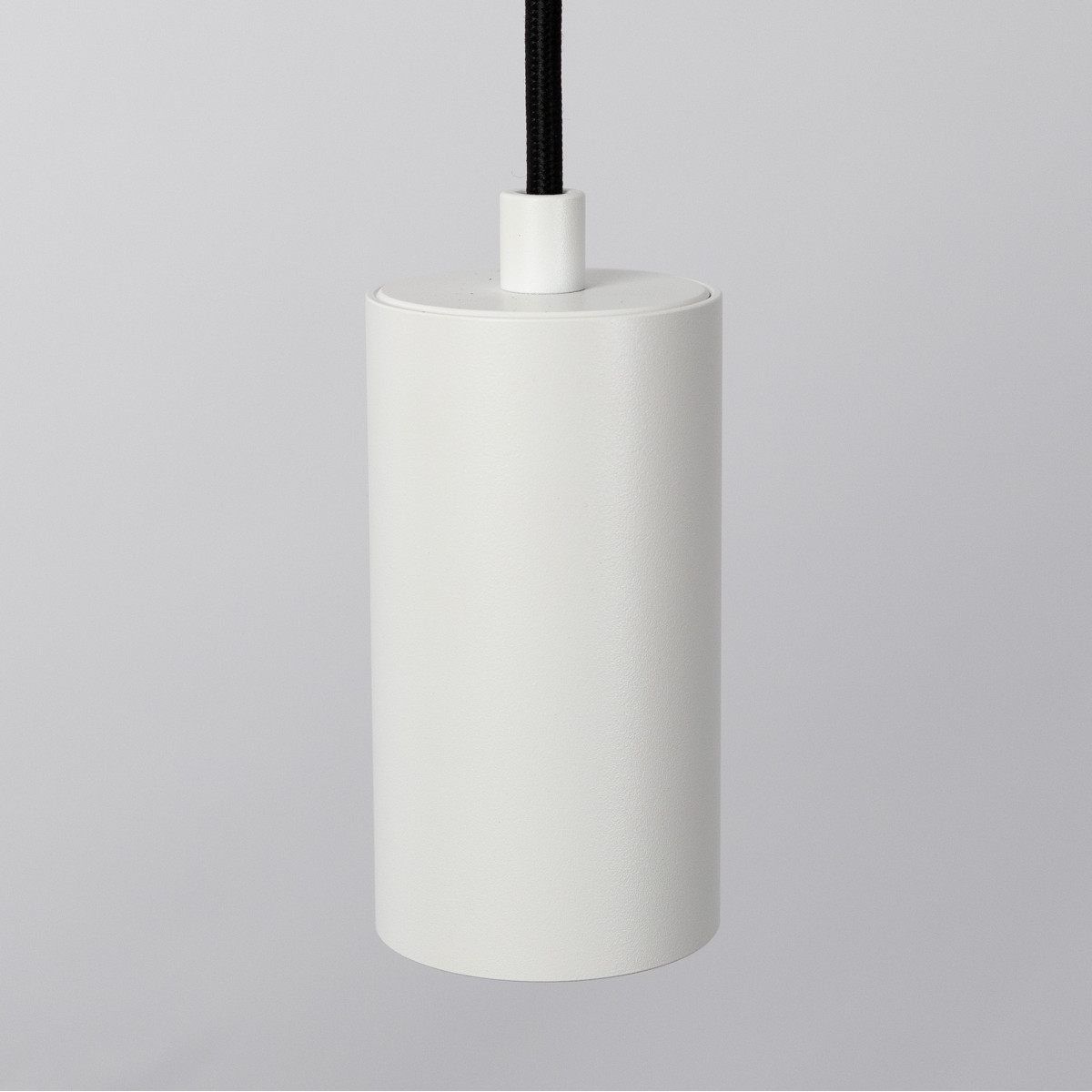 Lampe intérieure Luxum suspension blanc aluminium moderne