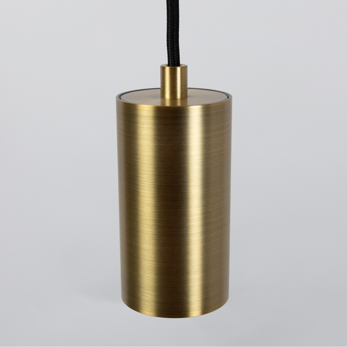 Lampe intérieure Luxum suspension laiton aluminium moderne