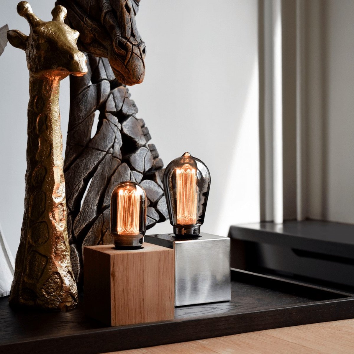 Lampe de table en bois avec douille E27 | Nostalux.fr