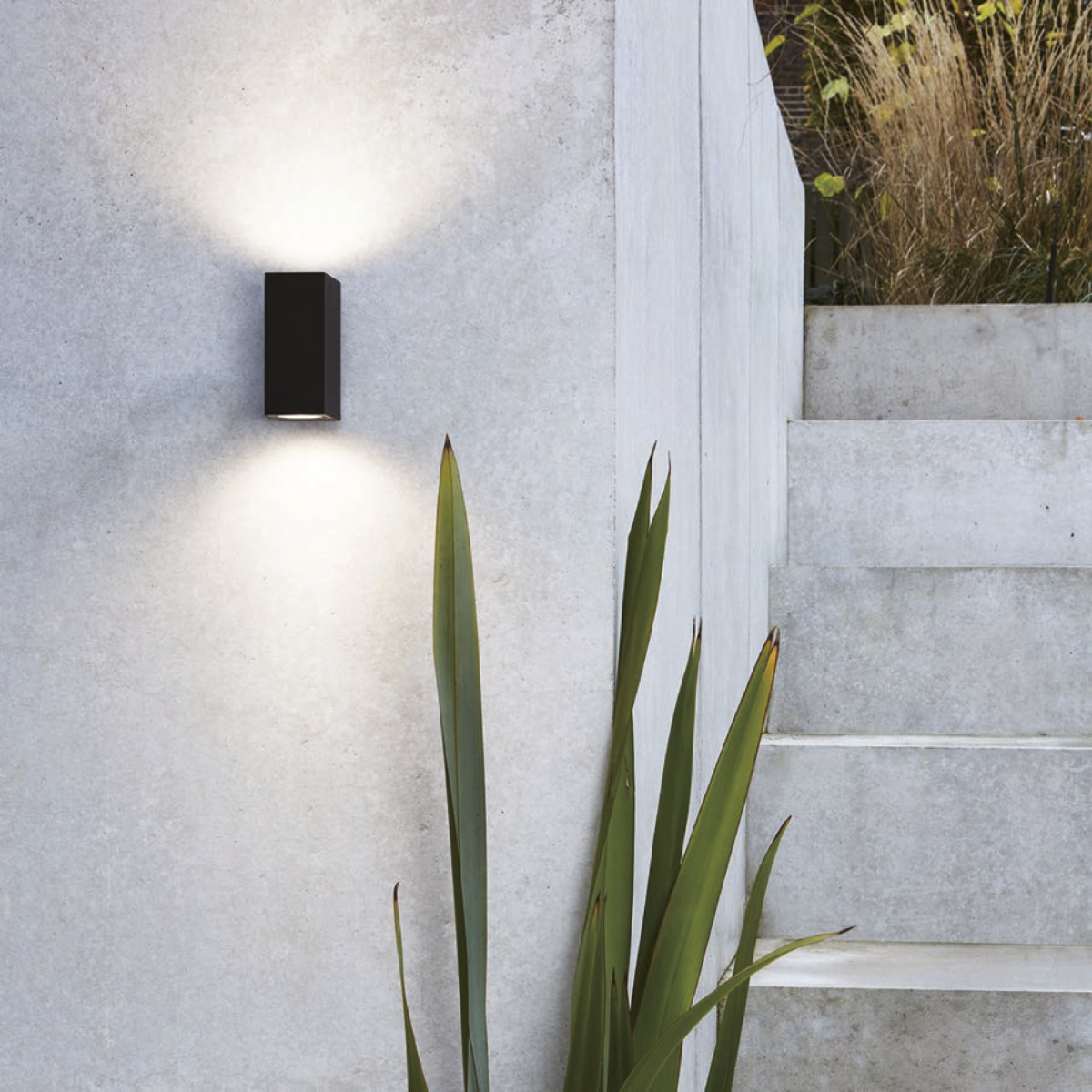 Cube wall spotlight black, éclairage mural moderne pour l'extérieur, up and downlighter, 2 faisceaux lumineux, lampe d'extérieur de la marque KS Lighting, free led, including led, led outdoor lamp