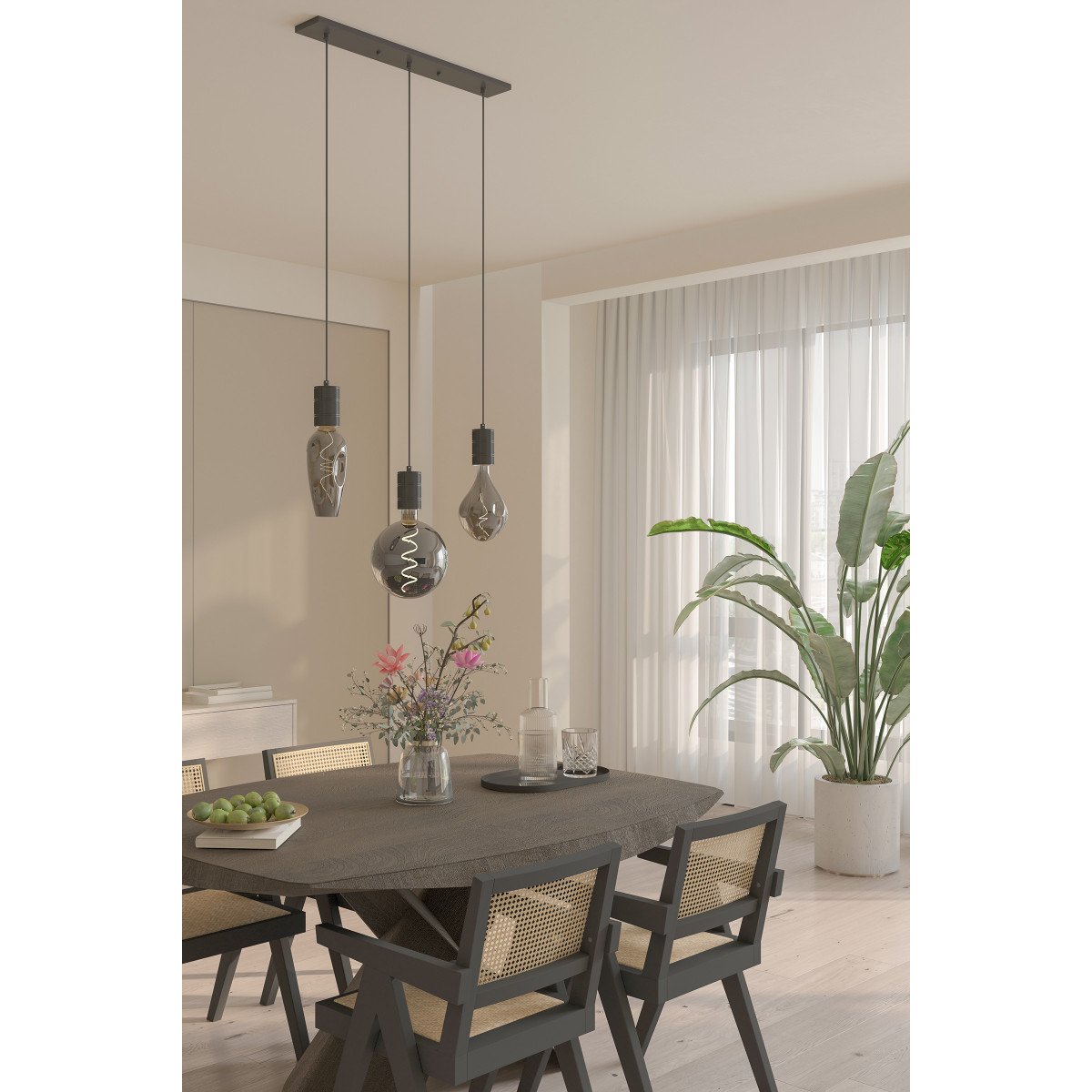 Suspension Calex de forme rectangulaire comprenant trois douilles E27 de style industriel et de couleur noire