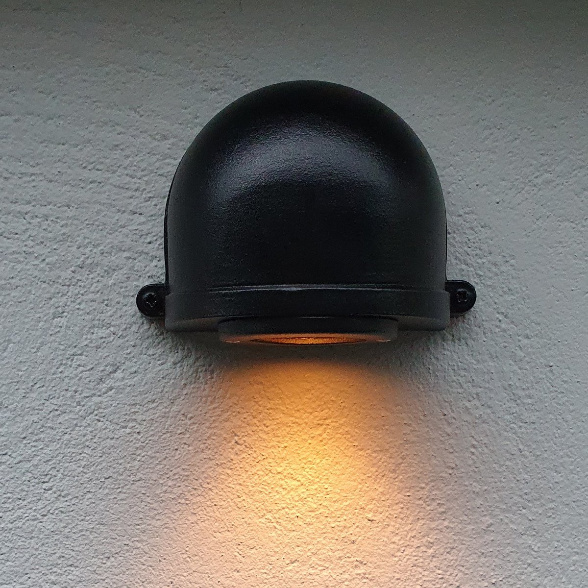 Spot mural d'extérieur noir Dusky en aluminium brut série maritime 