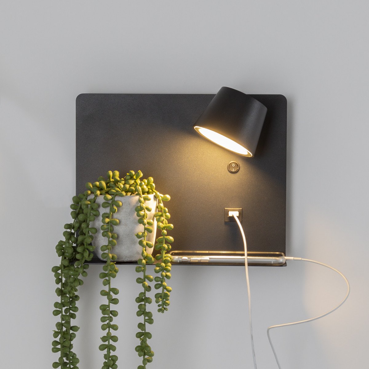 Applique murale Solution USB noir (7571) avec LED avec station de charge USB| Nostalux.fr