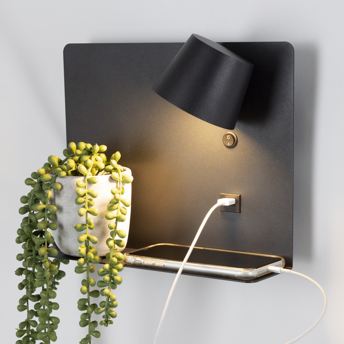 Applique murale Solution USB noir (7571) avec LED avec station de charge USB| Nostalux.fr