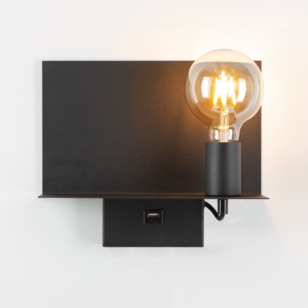 Applique murale The Key USB (7694) | Nostalux.fr Applique murale The Key USB (7694) | Nostalux.fr