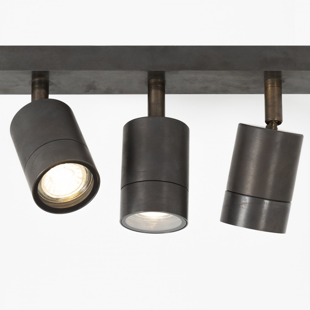 Plafonnier-barre de 3 spots Focus Triple bronze| Nostalux.fr