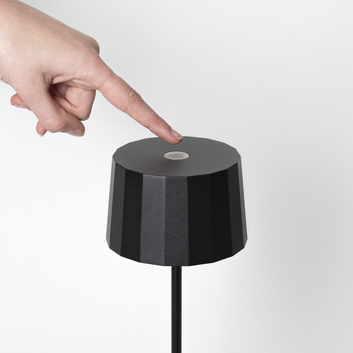 Lampe de table rechargeable tactile Lido (7622) Noire | Nostalux.fr