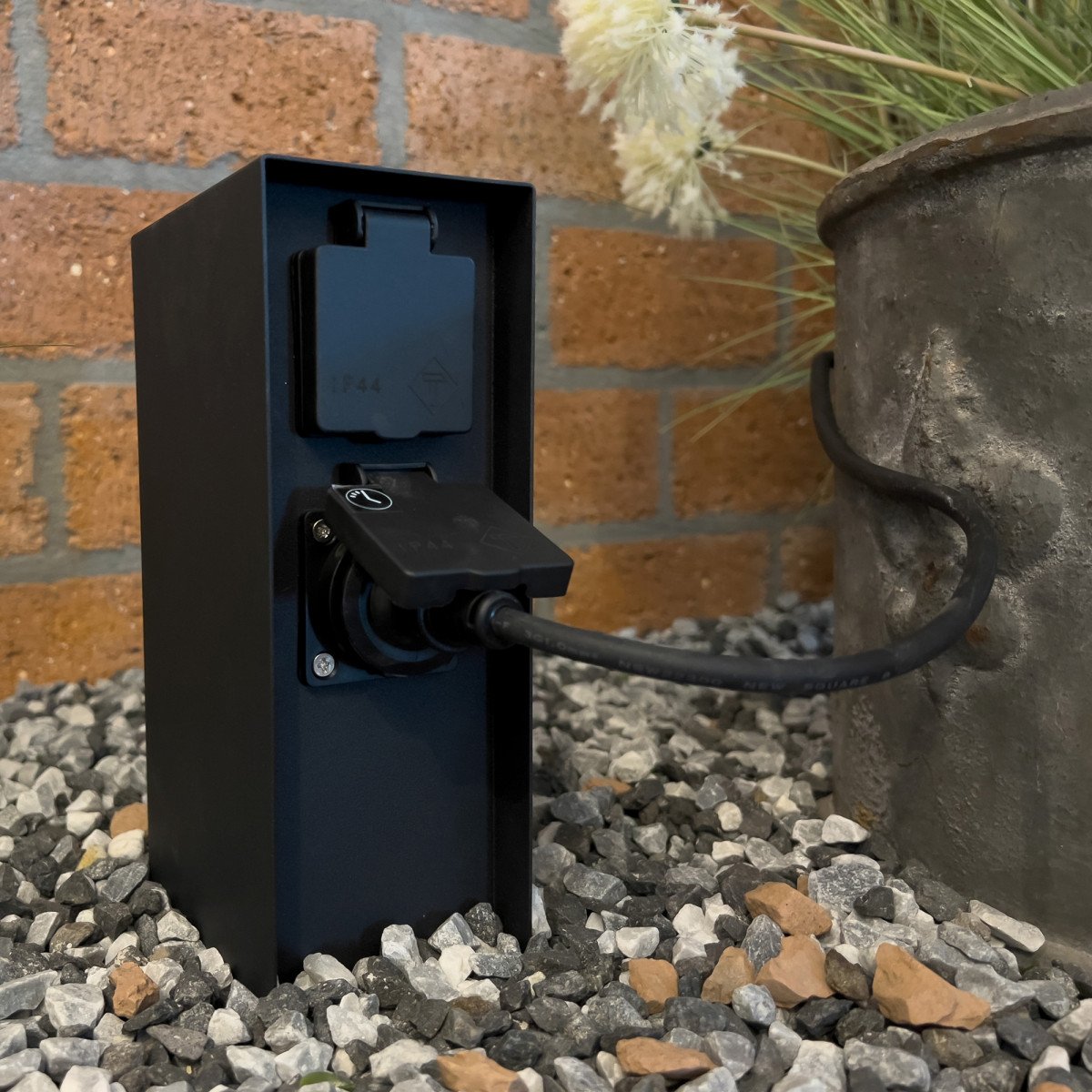Prise de jardin Charge 2 noir double prise extérieure