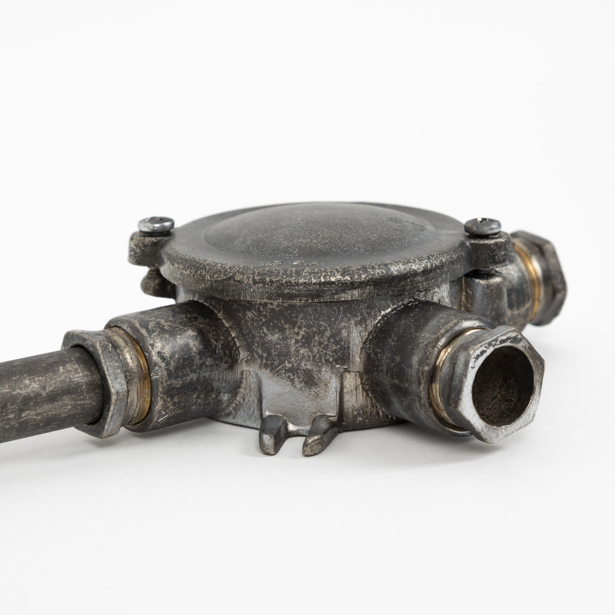 Boîte de jonction T style années 1930 en étain | Nostalux.fr