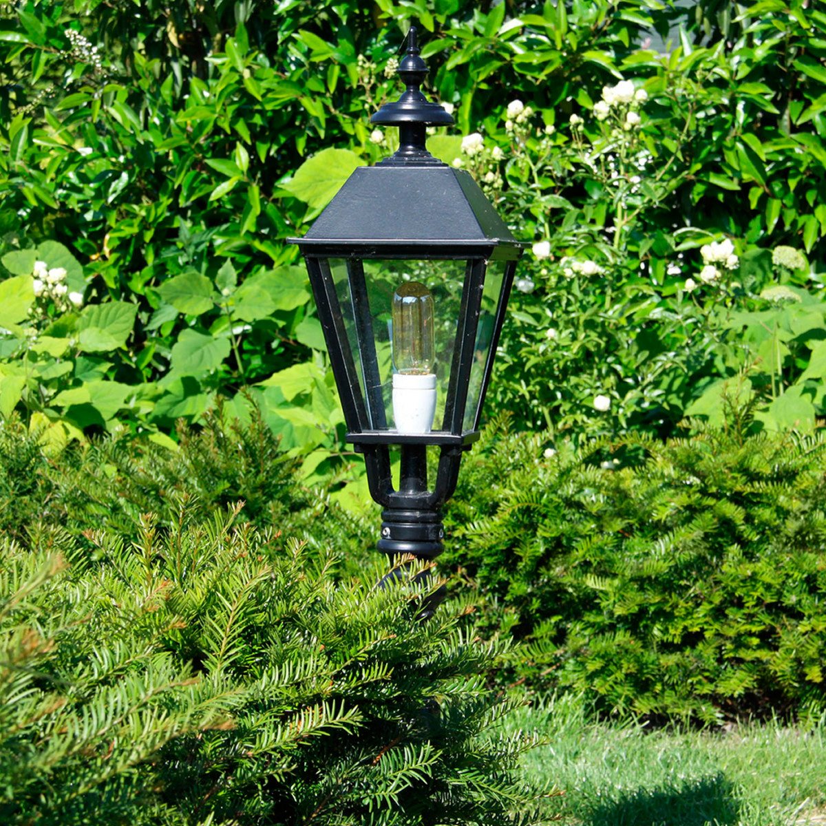 Lampe de jardin sur pied Brighton avec lanterne carrée de  KS Lighting