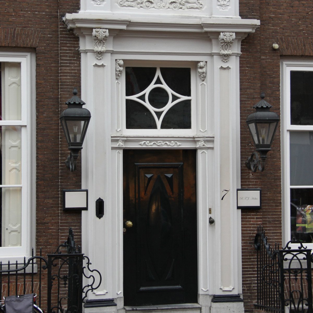 Applique murale montante avec support en bronze lanterne 4 faces carrée 