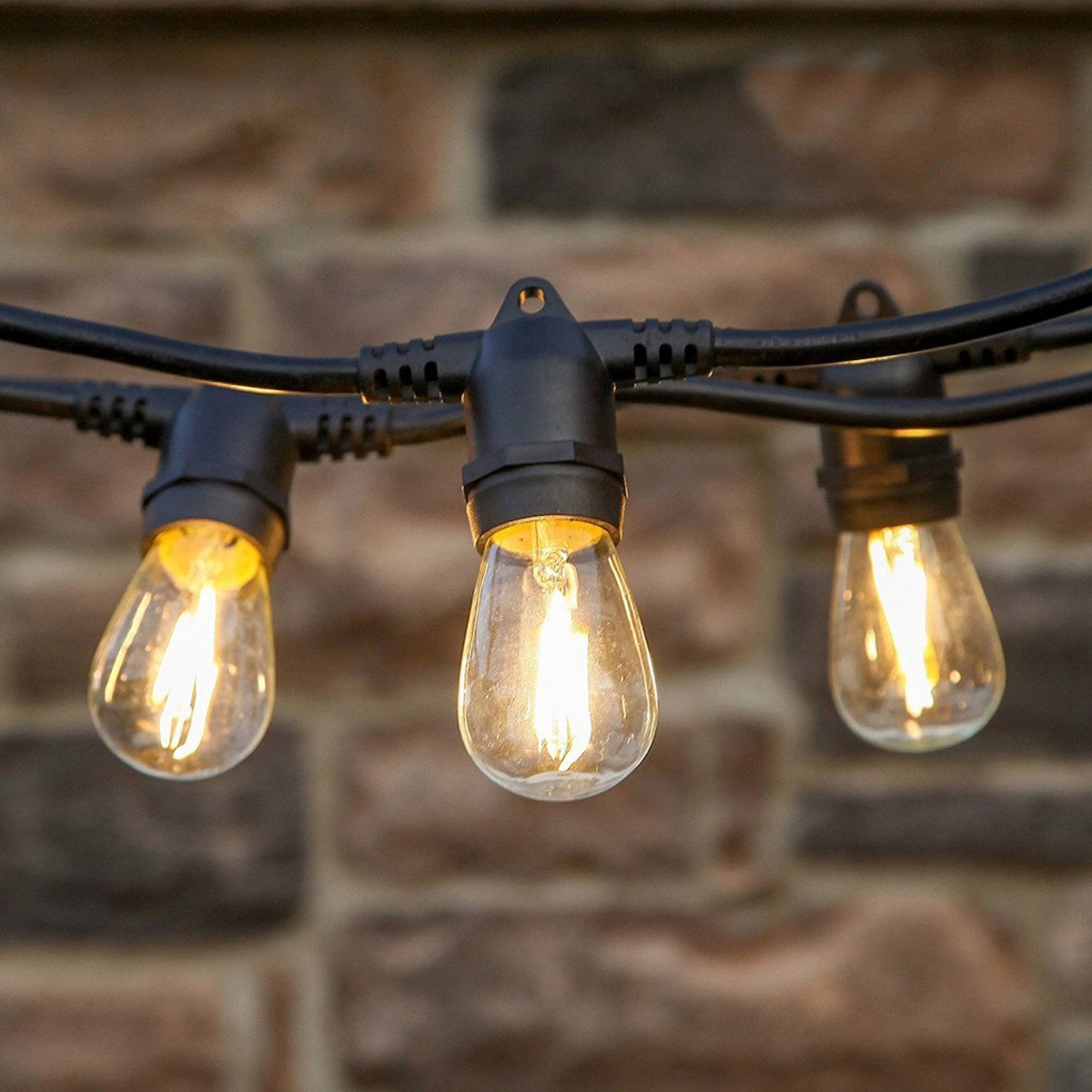 Guirlande lumineuse Patio 20 m, 24 ampoules verre clair avec LED | Nostalux.fr