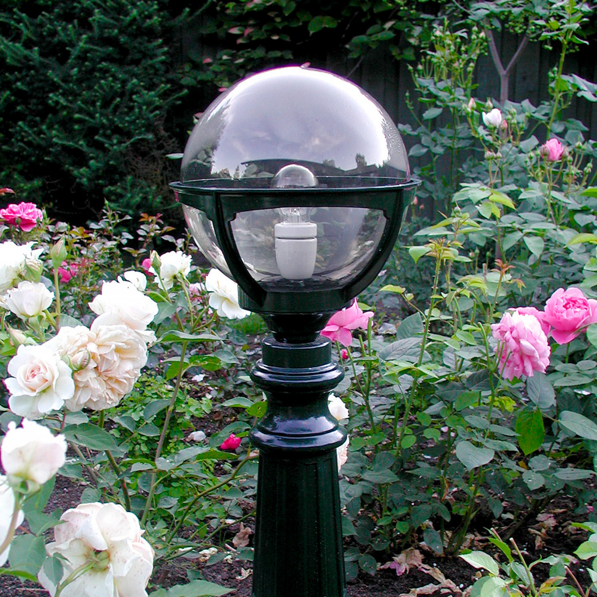 Lampe de jardin Java (5018) avec globe de Ø 25 cm de KS Lighting