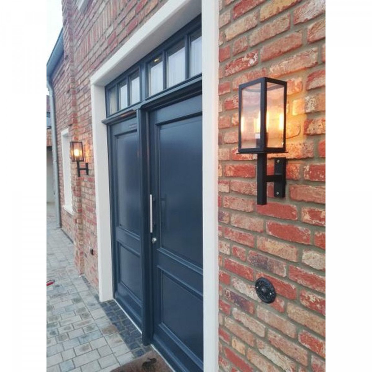 Applique d'extérieur noire, Bilthoven, épurée, classique, faite à la main chez KS Lighting, boîtier design 