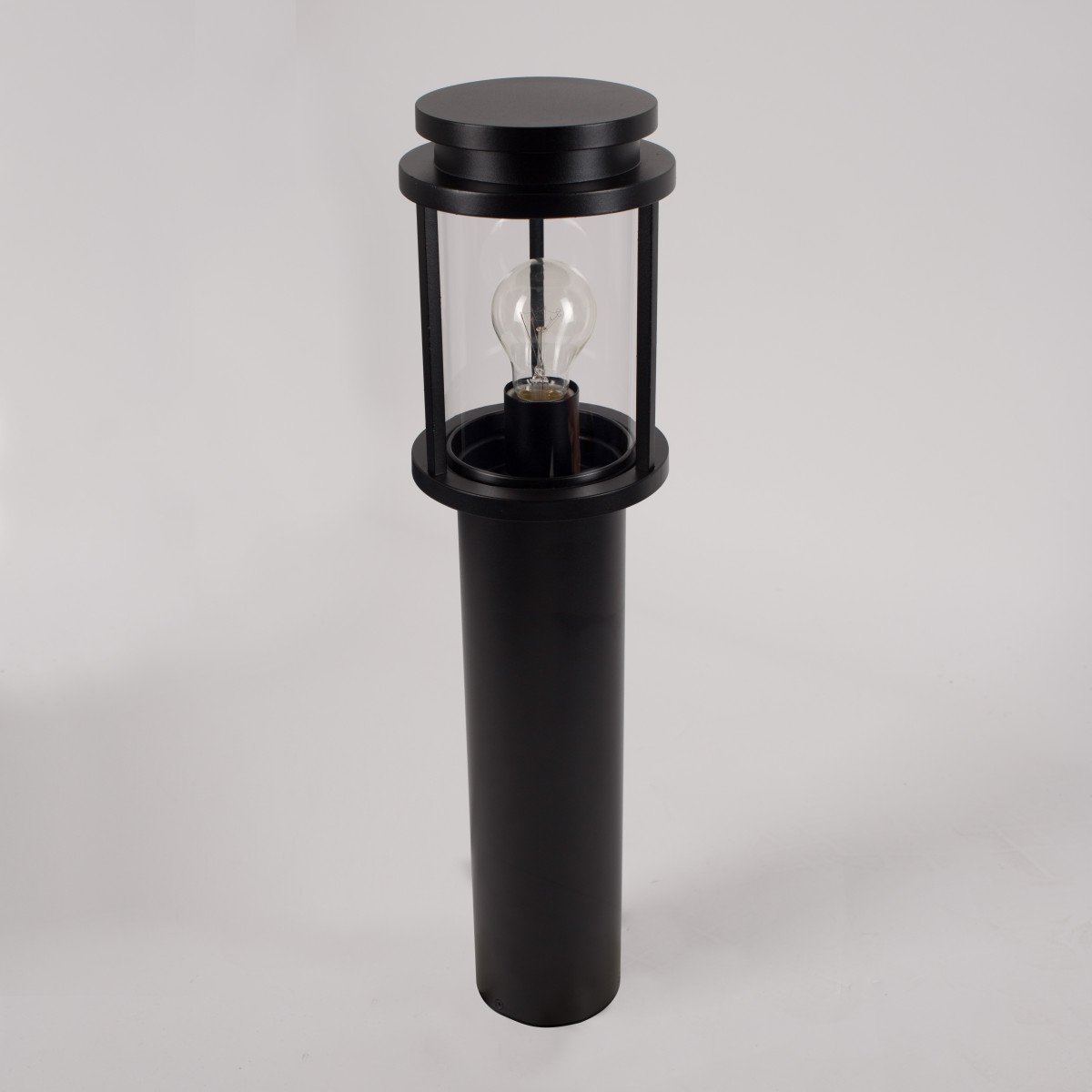 Lampe de jardin ronde noire au design épuré E27
