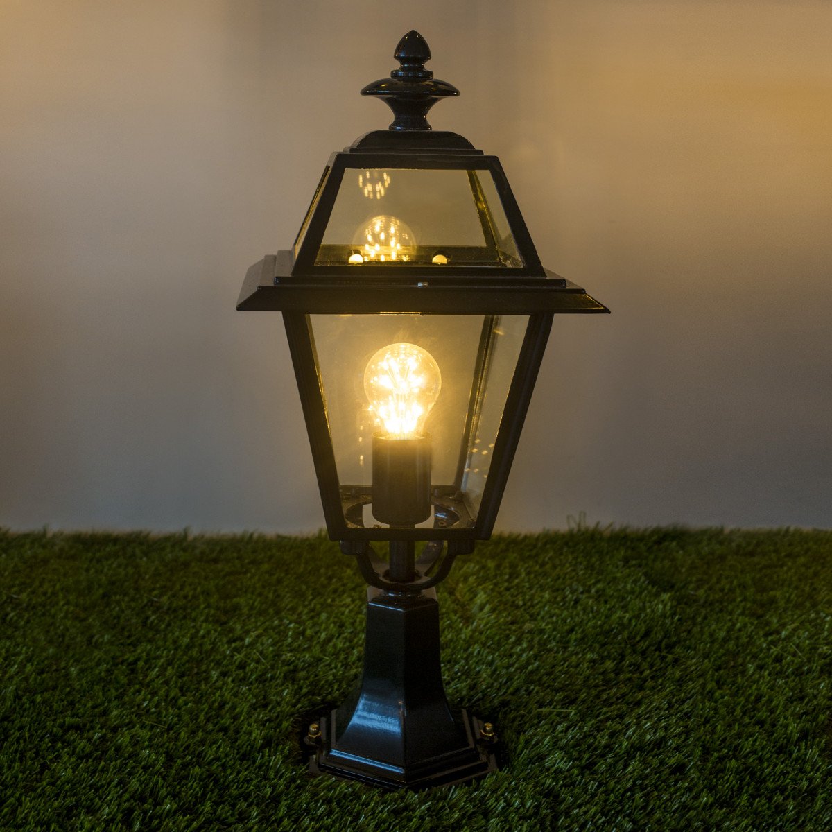 Lampe de jardin sur pied Brunssum (7222) avec lanterne carrée de KS Lighting
