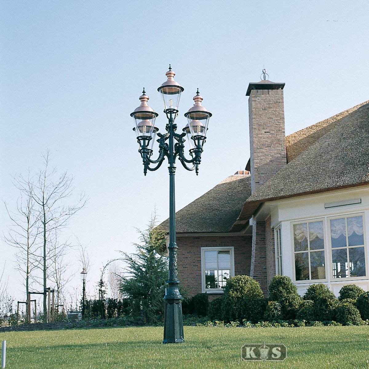 Lampadaire de jardin Toronto (0405) 5 lanternes rondes de KS Outdoor Lighting | Nostalux.fr