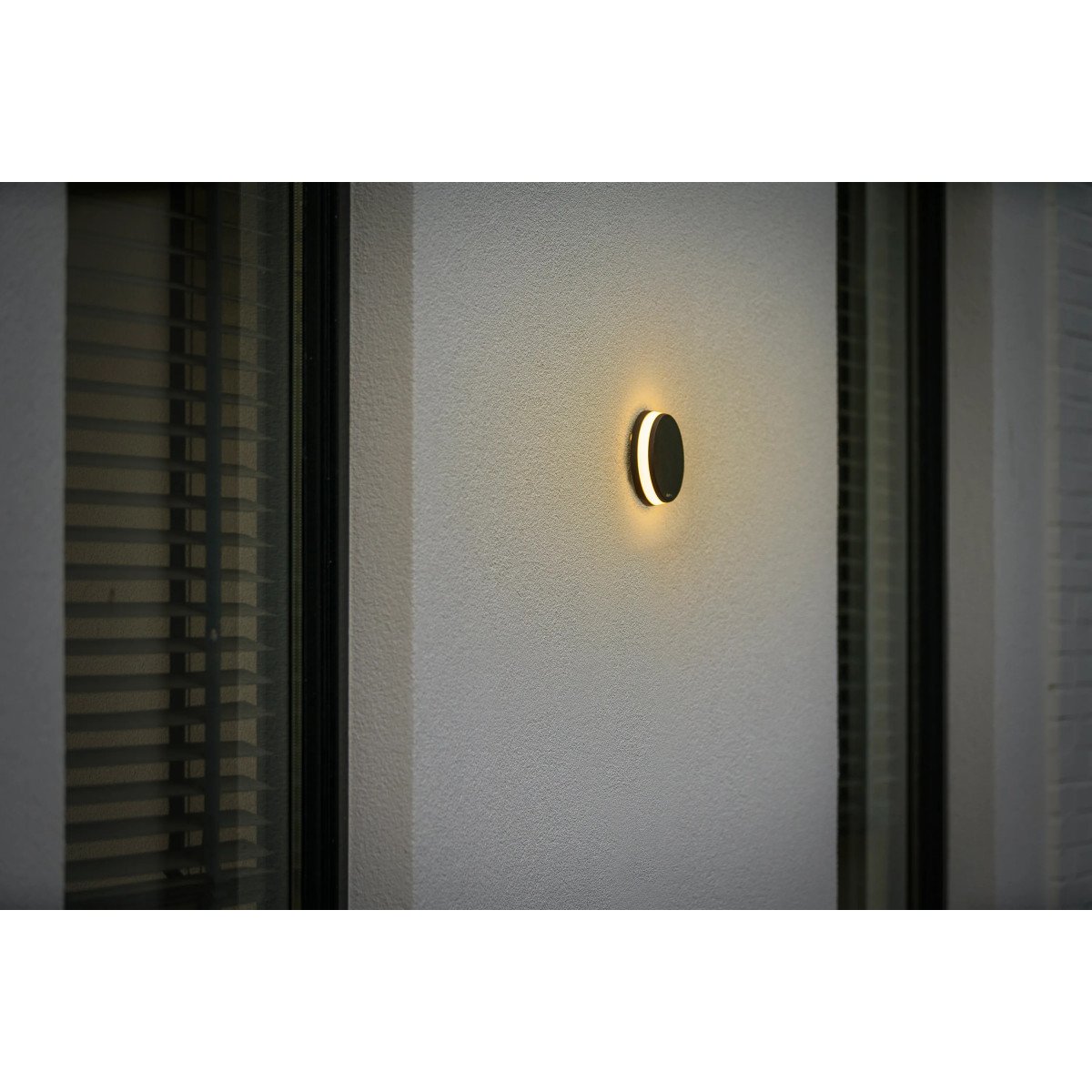 Applique ronde et moderne, lampe d'extérieur Polaris 12 volts de Lightpro de couleur anthracite