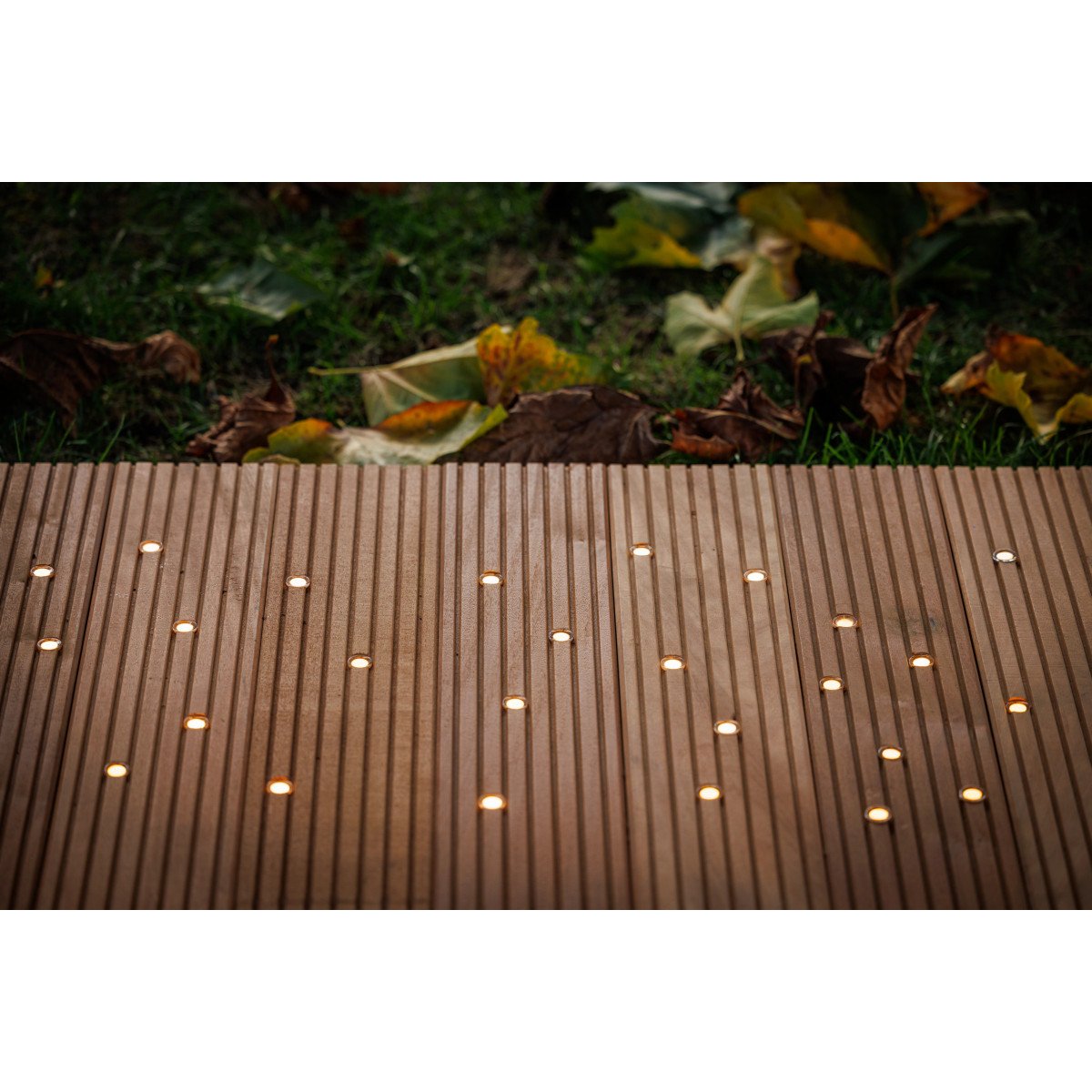 Spot encastré au sol en plastique Onyx 20 de Lightpro en noir